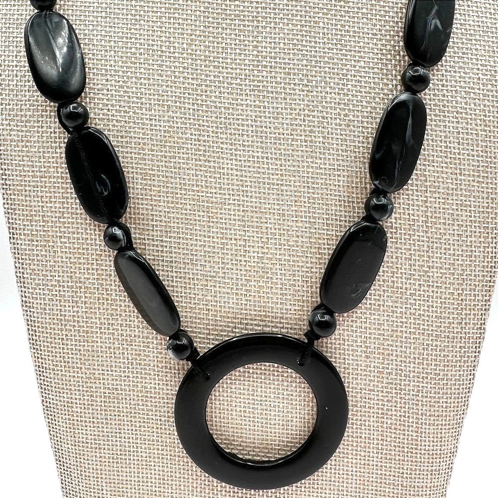 Vintage 90s‎ Black Beaded Mod Circle Pendant Necklace Statement Women's Jewelry